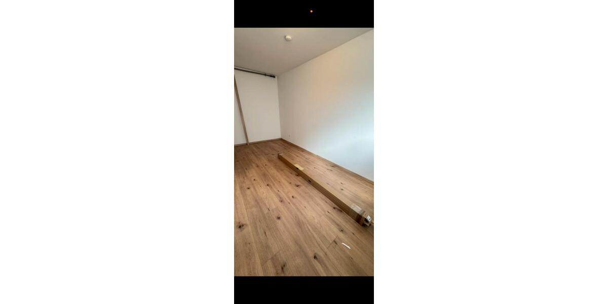 Etagenwohnung Mundelsheim - 2 Zimmer, 85 m&sup2;, 1.300&euro; | Angebot:27538181
