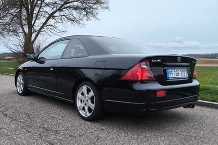 Honda Civic 272.000 km 2.000 &euro; Mühlacker 75417