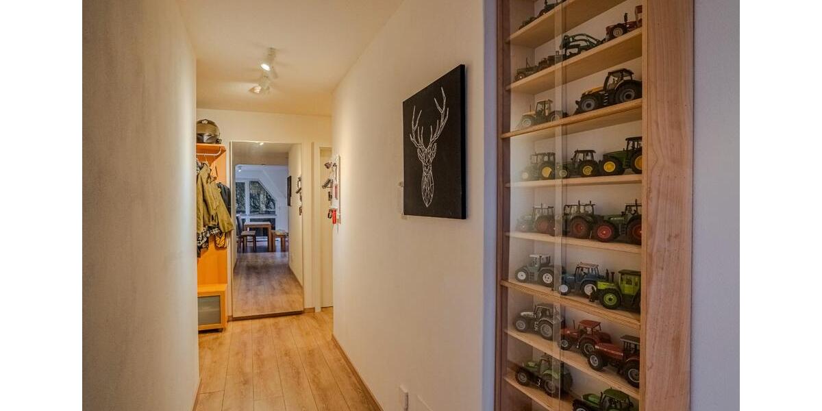 Dachgeschoßwohnung Brackenheim - 3 Zimmer, 80 m&sup2;, 310.000&euro; | Angebot:26241457
