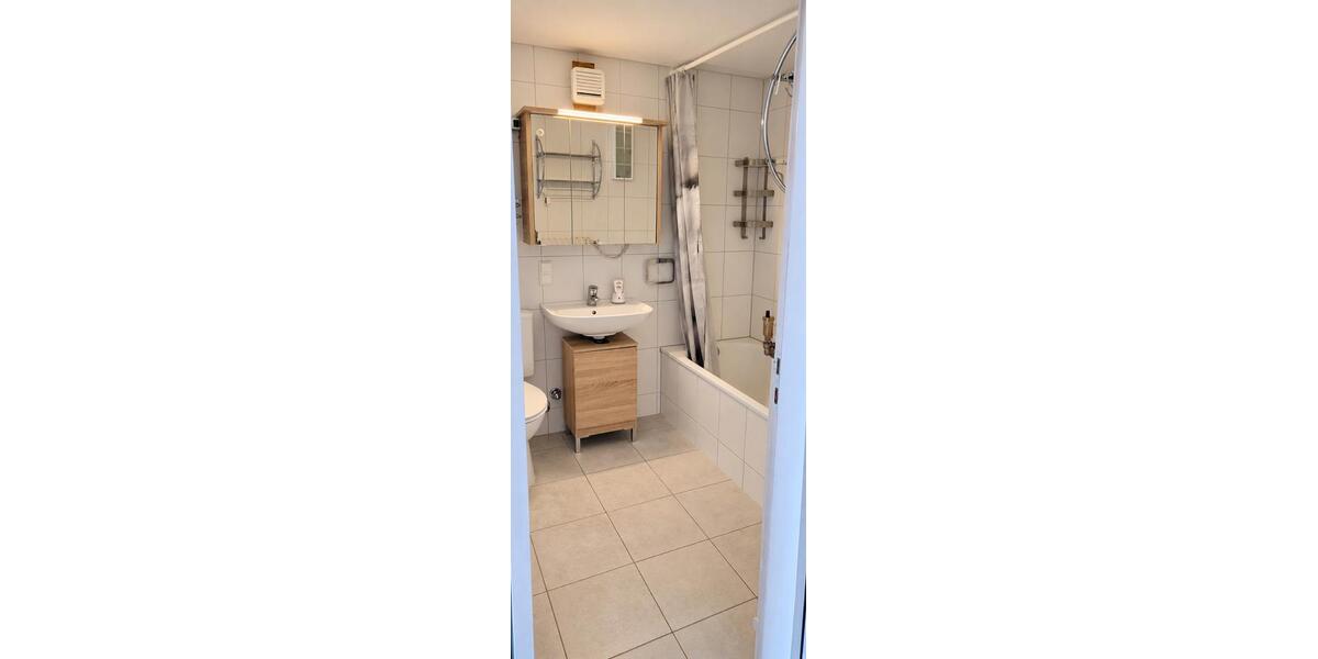 Dachgeschoßwohnung Ludwigsburg Hoheneck - 2 Zimmer, 64 m&sup2;, 830&euro; | Angebot:27584444