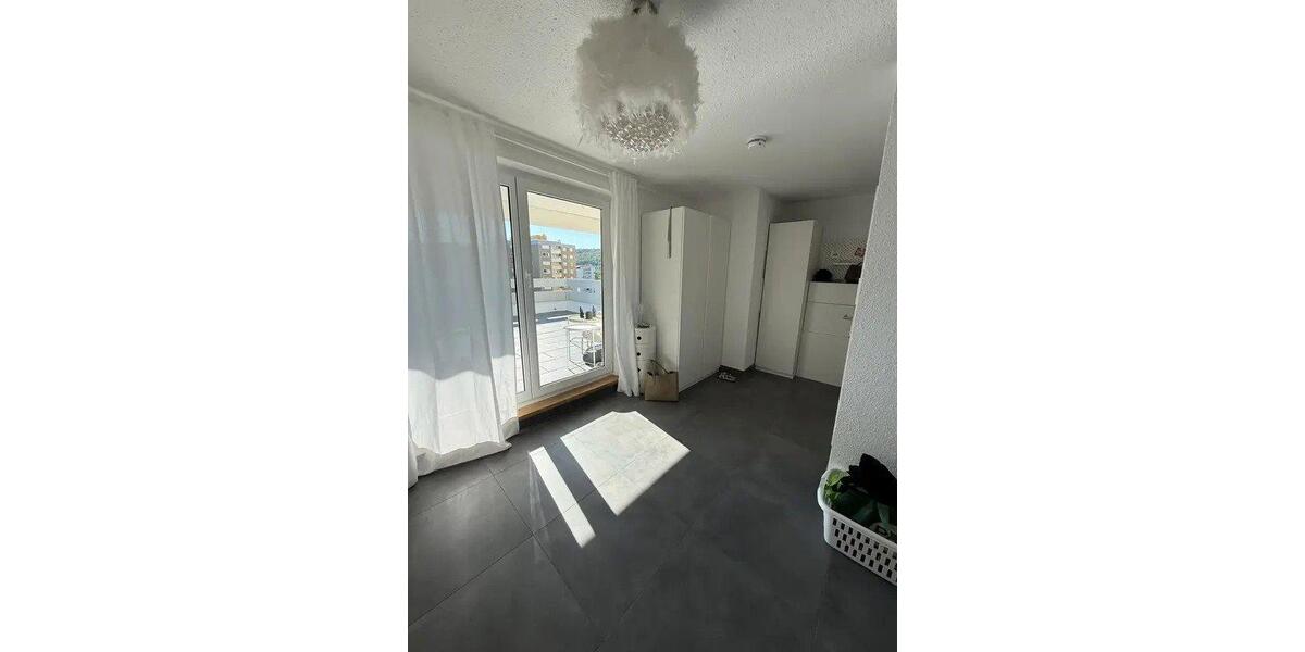 Etagenwohnung Stuttgart Botnang - 2 Zimmer, 79 m&sup2;, 1.100&euro; | Angebot:27587651