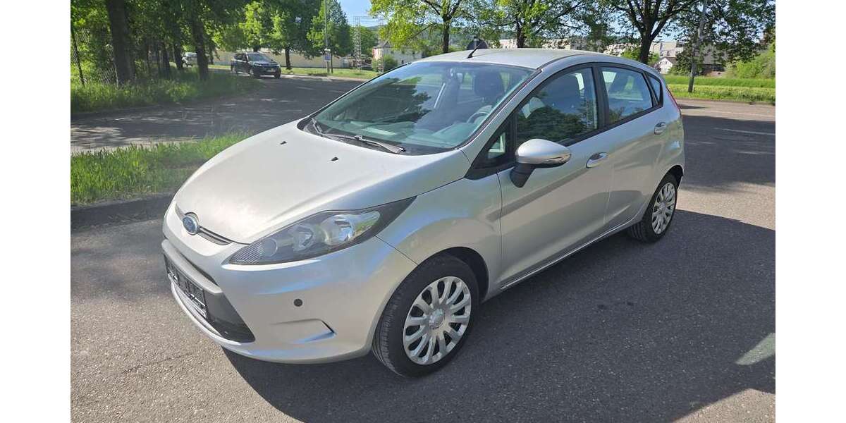 Ford Fiesta 79.000 km 5.950 &euro; Schorndorf 73614