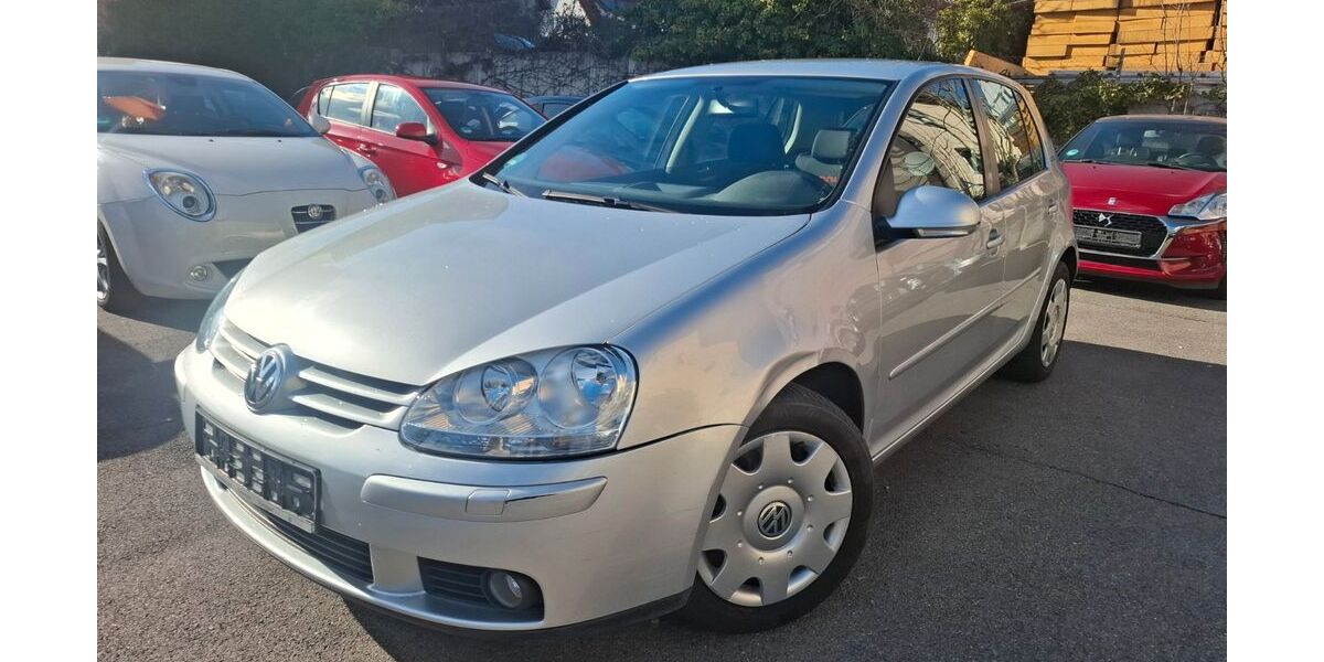 VW Golf 220.000 km 2.200 &euro; Stuttgart 70195