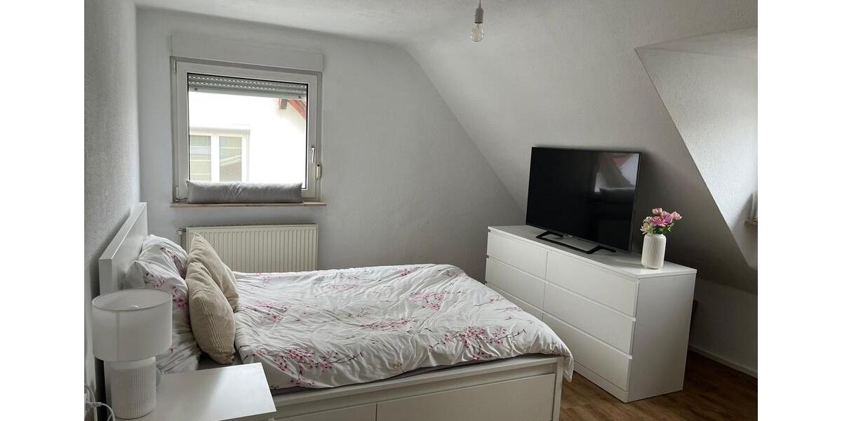Dachgeschoßwohnung Fellbach - 2 Zimmer, 59 m&sup2;, 900&euro; | Angebot:26384394
