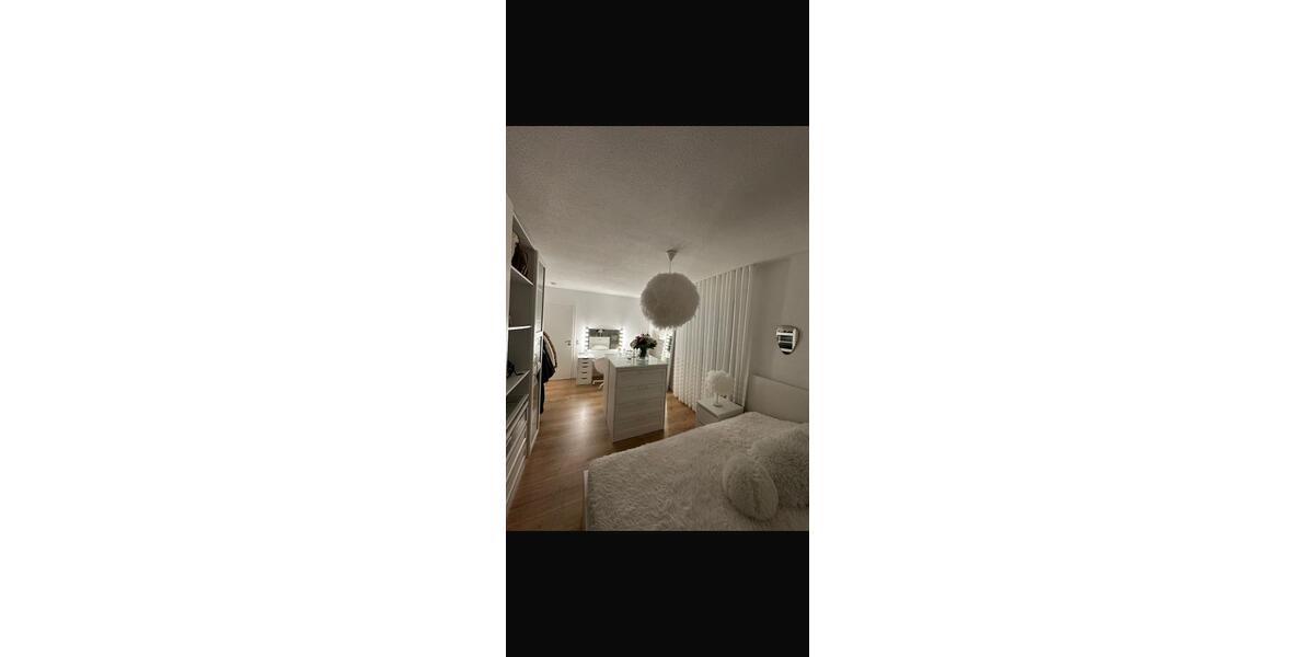 Etagenwohnung Esslingen am Neckar Brühl - 4 Zimmer, 104 m&sup2;, 385.000&euro; | Angebot:26876967