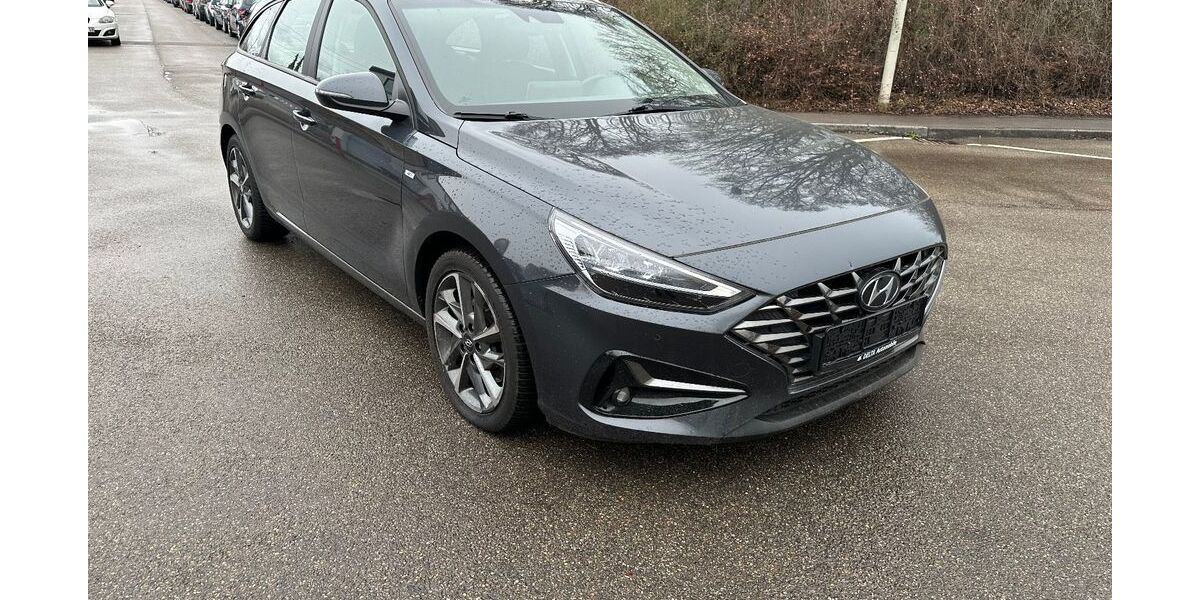 Hyundai i30 145.000 km 15.999 &euro; Möglingen/Ludwigsburg 71696