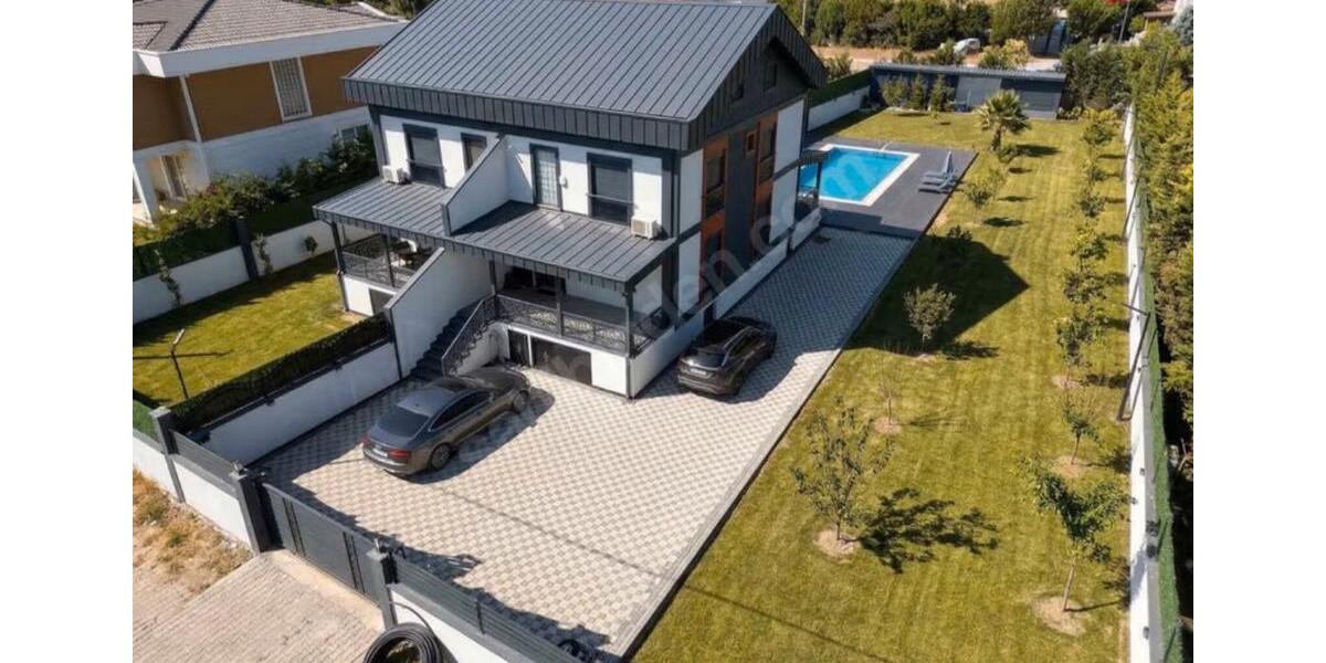 Villa Leutenbach - 6 Zimmer, 326 m&sup2;, 900.000&euro; | Angebot:26004827