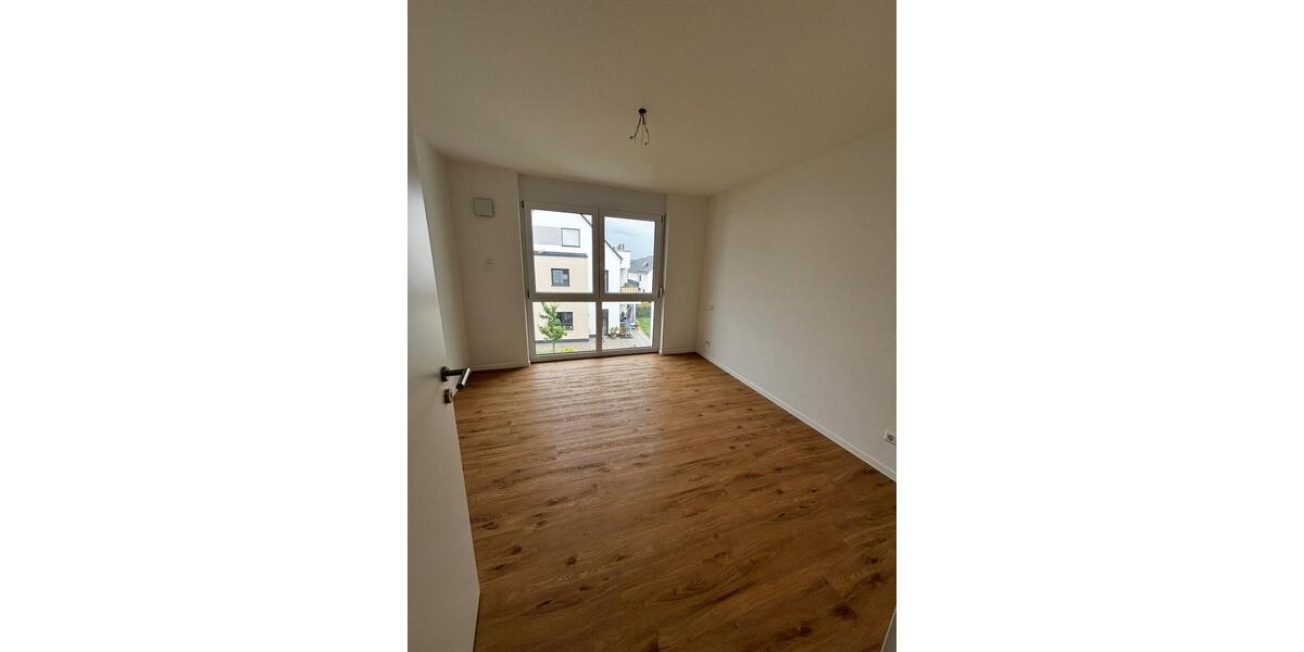 Etagenwohnung Leonberg - 3.5 Zimmer, 90 m&sup2;, 1.490&euro; | Angebot:27585985