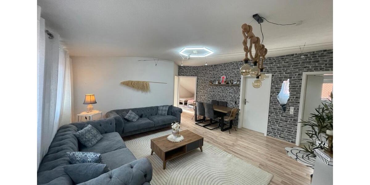 Dachgeschoßwohnung Waiblingen Bittenfeld - 4 Zimmer, 95 m&sup2;, 1.300&euro; | Angebot:26130369
