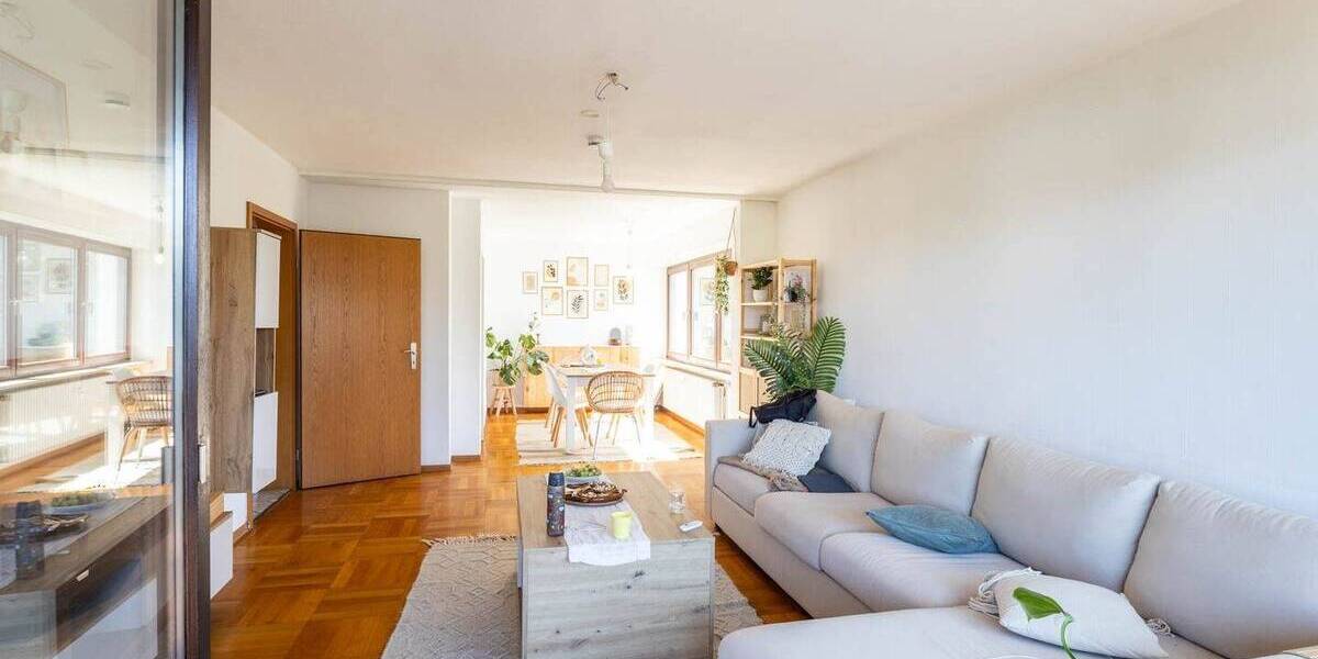 Mehrfamilienhaus, Wohnhaus Bietigheim-Bissingen Bietigheim - 9 Zimmer, 242 m&sup2;, 1.095.000&euro; | Angebot:25728651