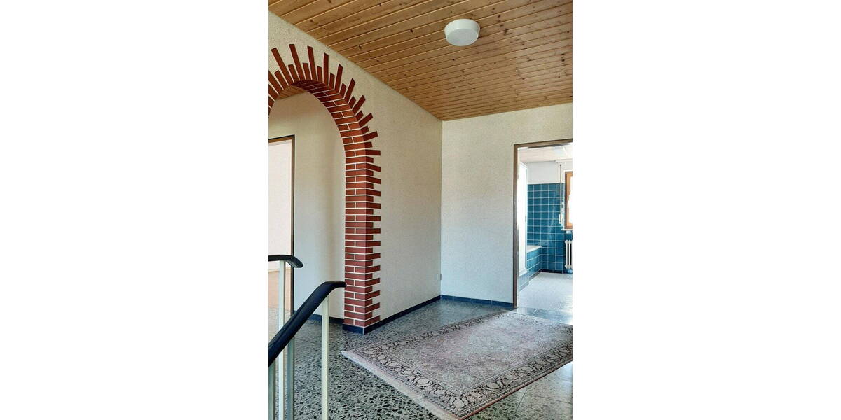 Reihenmittelhaus Ditzingen - 7 Zimmer, 162 m&sup2;, 540.000&euro; | Angebot:26477778