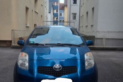 Toyota Yaris 141.000 km 3.200 &euro; Stuttgart 70180