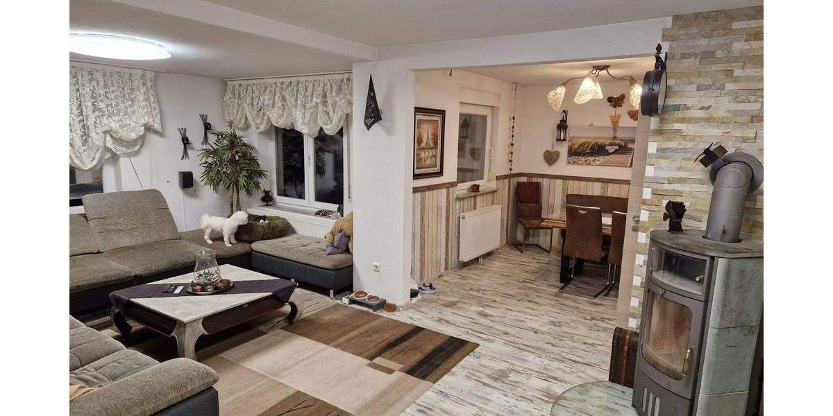 Einfamilienhaus Brackenheim - 7 Zimmer, 155 m&sup2;, 535.000&euro; | Angebot:25657552