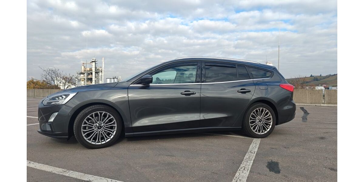 Ford Focus 99.800 km 18.700 &euro; Reichenbach an der Fils 73262