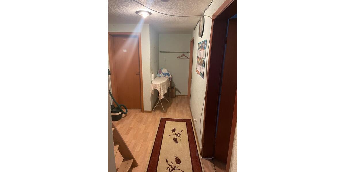 Einfamilienhaus Stuttgart Zuffenhausen - 5 Zimmer, 130 m&sup2;, 650.000&euro; | Angebot:25085457