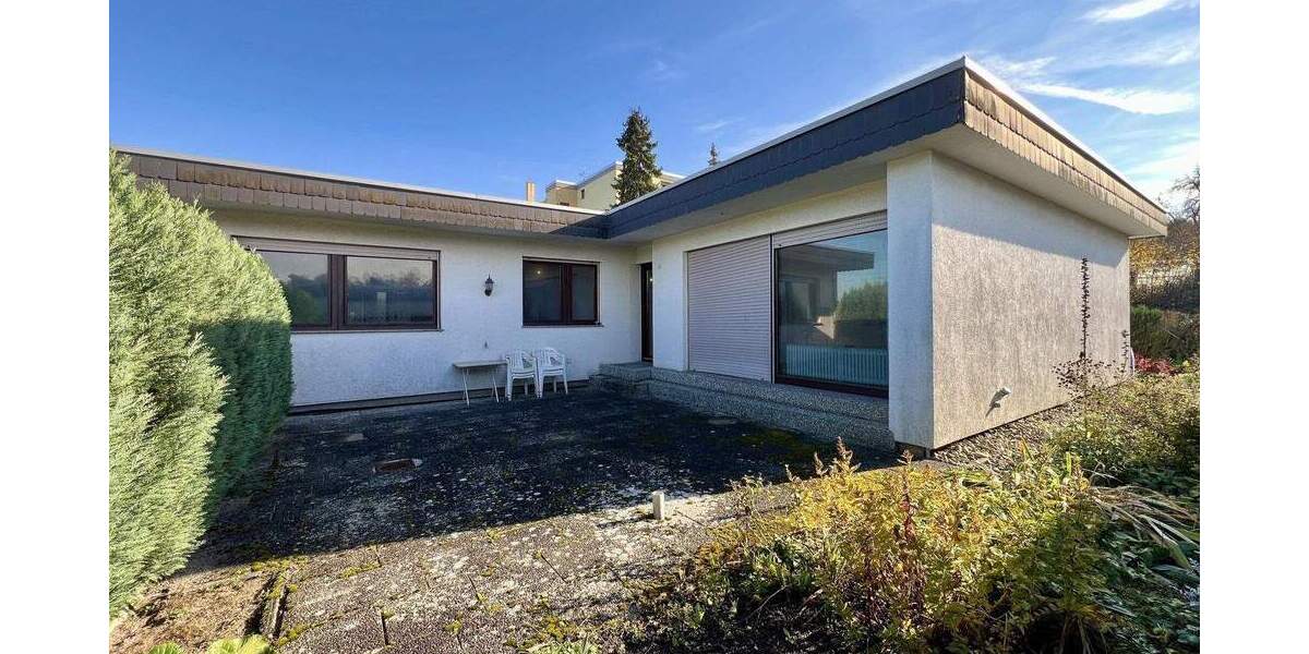 Einfamilienhaus Sersheim - 8 Zimmer, 218 m&sup2;, 585.000&euro; | Angebot:25706115