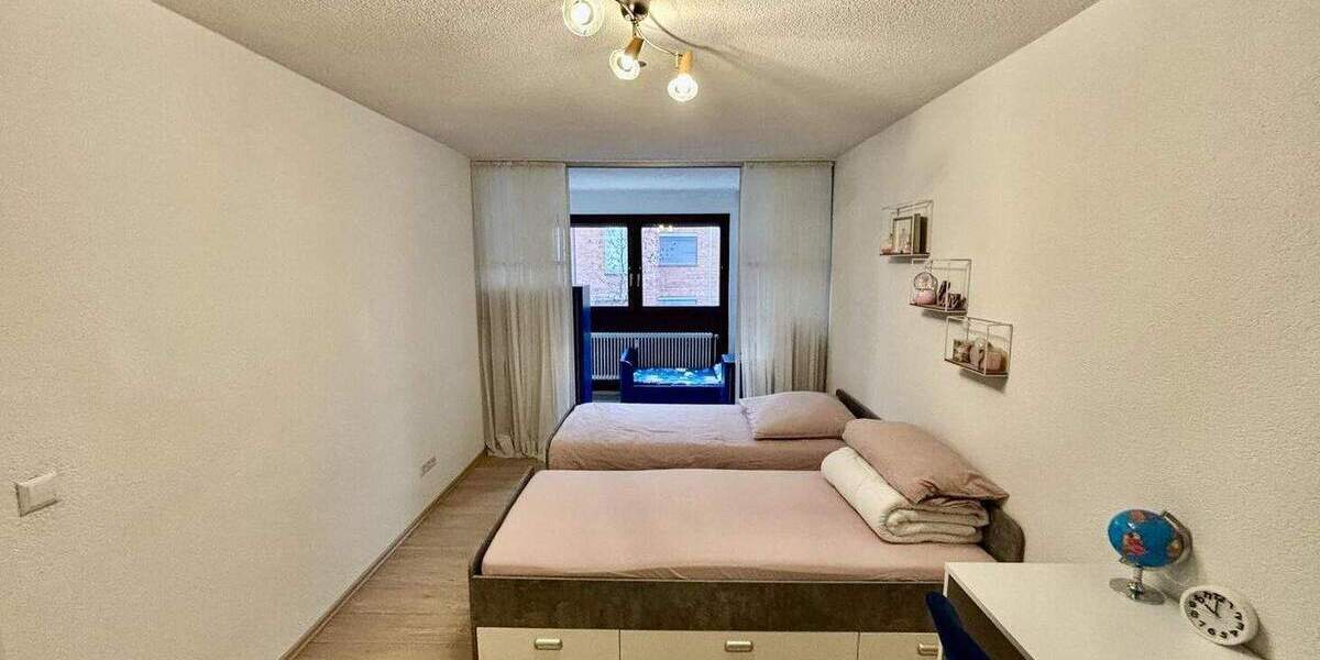 Etagenwohnung Böblingen - 3 Zimmer, 93 m&sup2;, 399.000&euro; | Angebot:25781220