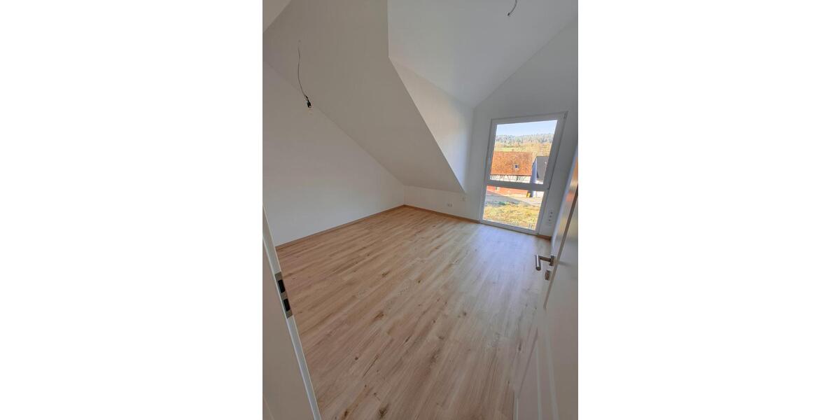 Doppelhaushälfte Schorndorf - 7.5 Zimmer, 182 m&sup2;, 2.550&euro; | Angebot:26463065