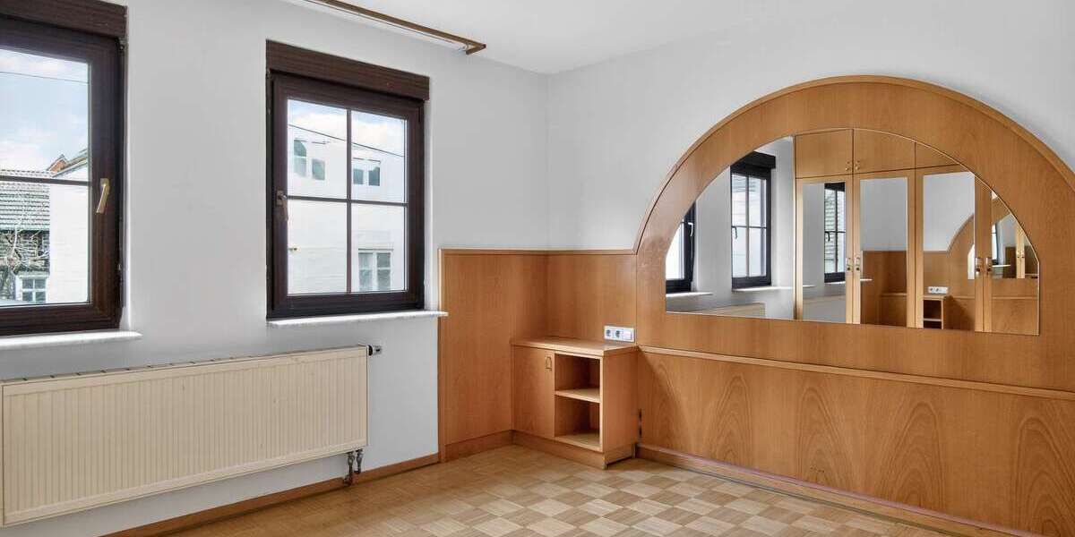 Mehrfamilienhaus in Stuttgart-Zuffenhausen - Mehrfamilienhaus, Wohnhaus Stuttgart Zuffenhausen | Angebot:25201617