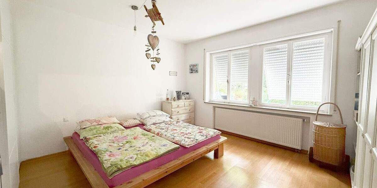Etagenwohnung Stuttgart Süd - 3 Zimmer, 92 m&sup2;, 398.000&euro; | Angebot:25704681