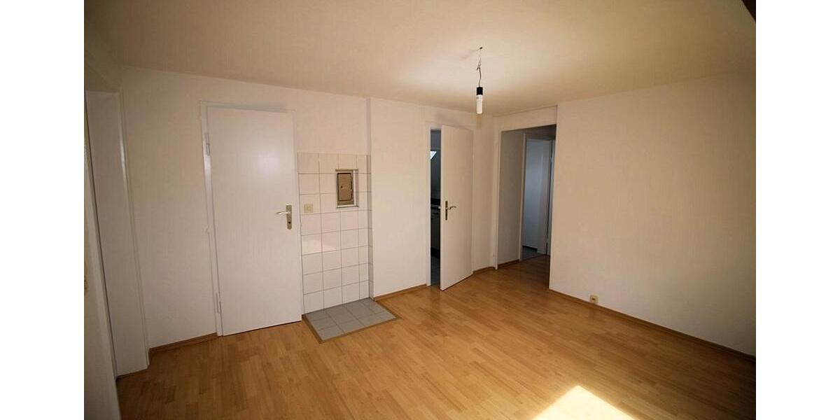 Dachgeschoßwohnung Freiberg am Neckar - 2.5 Zimmer, 44 m&sup2;, 550&euro; | Angebot:24896074