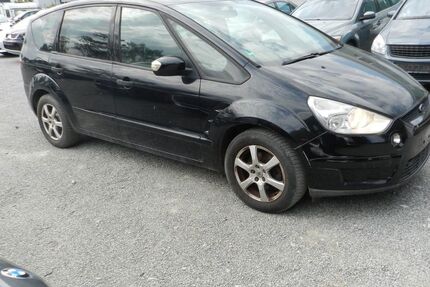 Ford S-Max 179.000 km 1.799 &euro; Remshalden 73630
