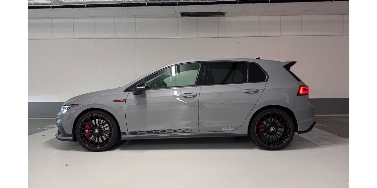 VW Golf 39.000 km 33.490 &euro; Stuttgart 70469