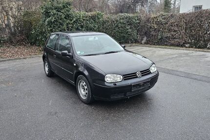 VW Golf 183.000 km 2.200 &euro; Stuttgart 70372