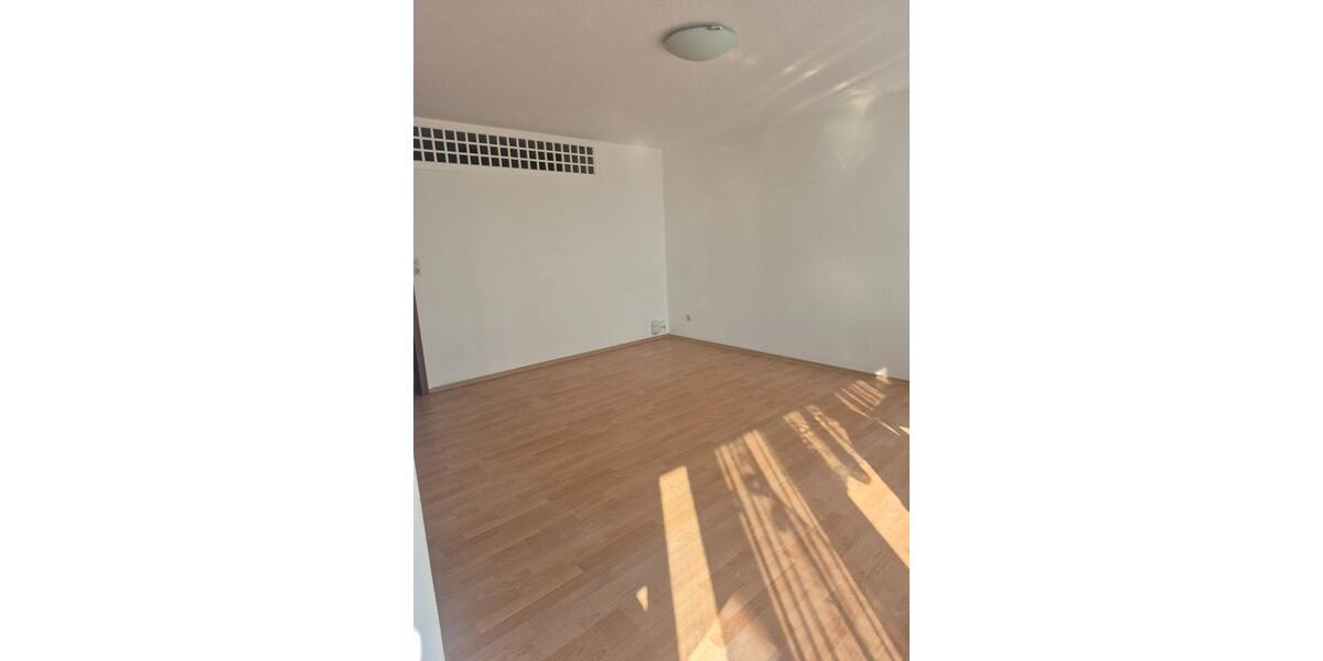 Etagenwohnung Leonberg - 1.5 Zimmer, 48 m&sup2;, 189.000&euro; | Angebot:25907056