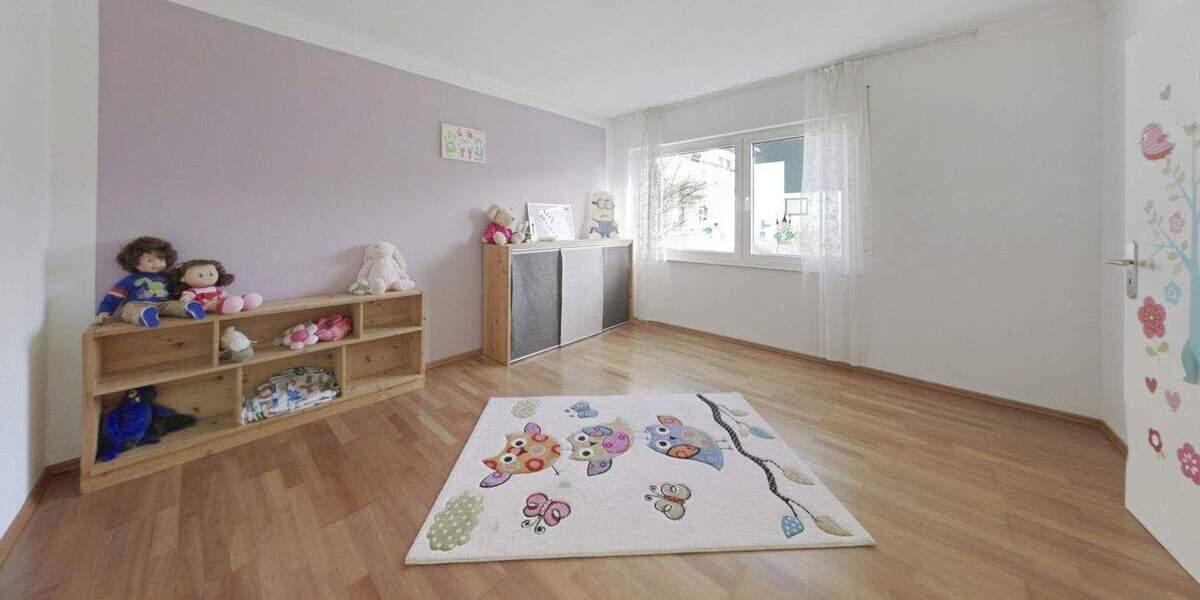 Etagenwohnung Remseck Neckarrems - 7 Zimmer, 226 m&sup2;, 799.000&euro; | Angebot:25706140