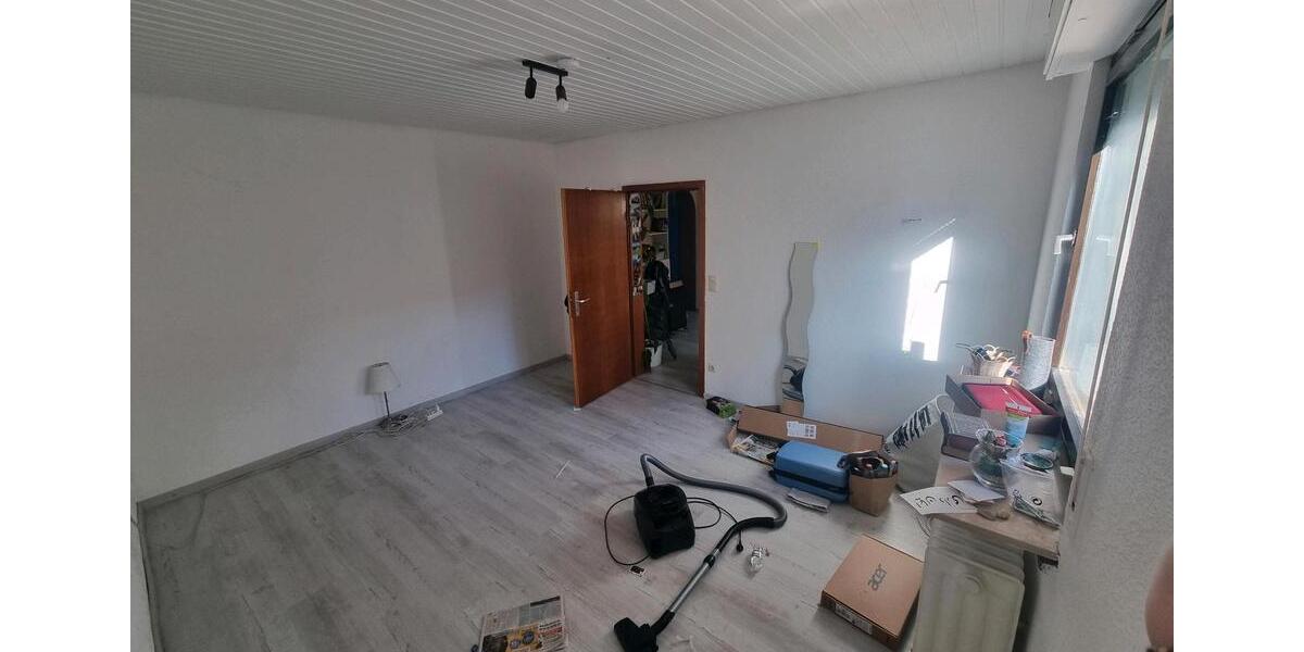 Etagenwohnung Heilbronn Böckingen - 5 Zimmer, 139 m&sup2;, 460&euro; | Angebot:24865405