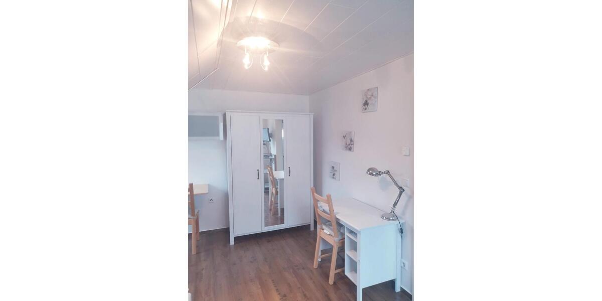 Dachgeschoßwohnung Kernen im Remstal - 1 Zimmer, 17 m&sup2;, 550&euro; | Angebot:27599443