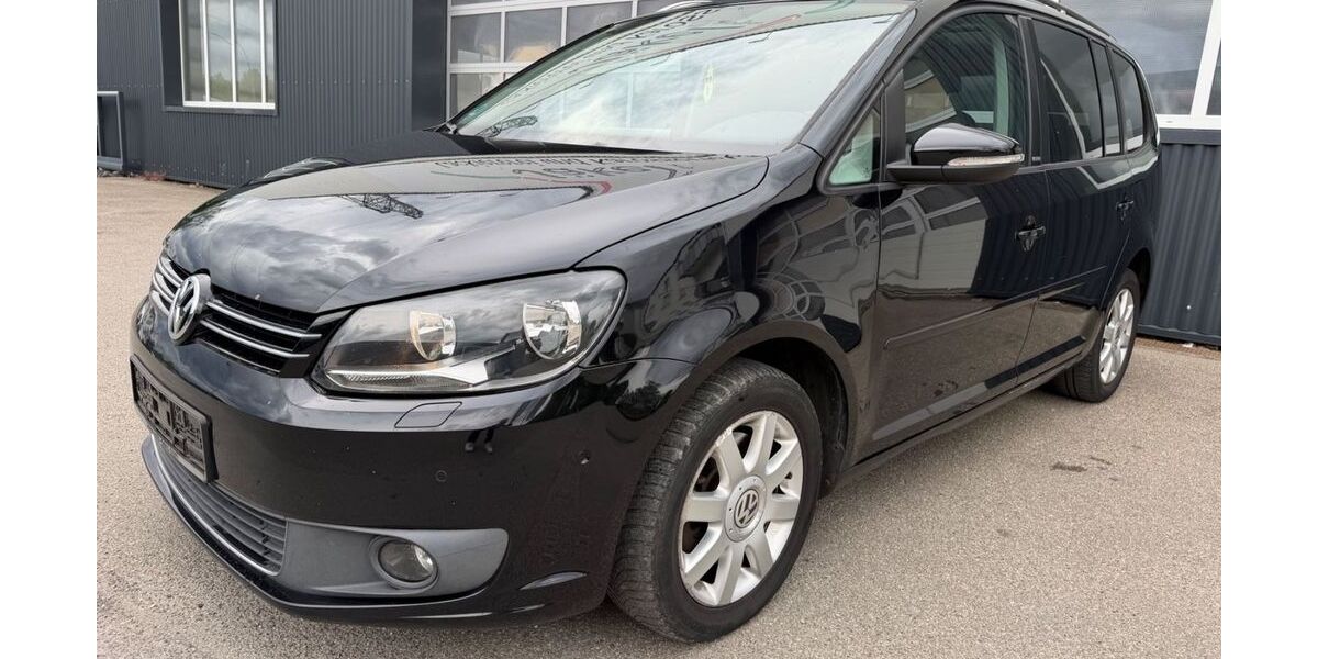 VW Touran 232.000 km 5.900 &euro; Asperg / Stuttgart 71679