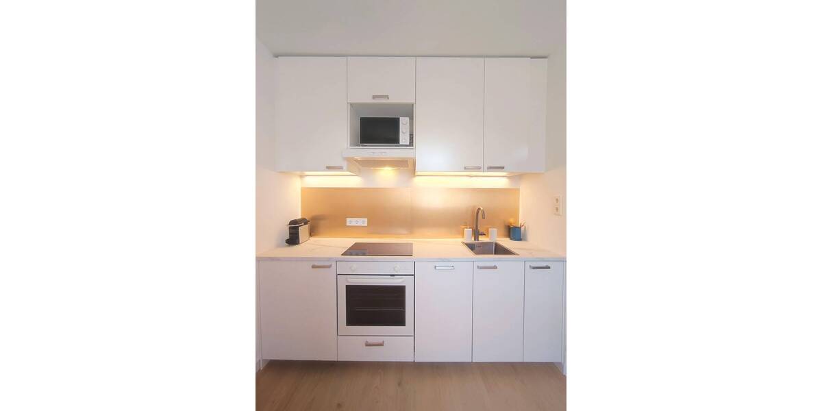Etagenwohnung Stuttgart Ost - 2 Zimmer, 26 m&sup2;, 1.150&euro; | Angebot:25984610