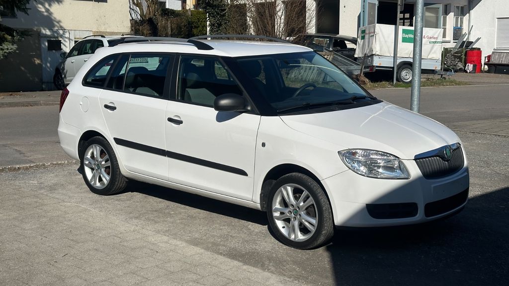 Skoda Fabia 148.000 km 3.900 &euro; Backnang 71522