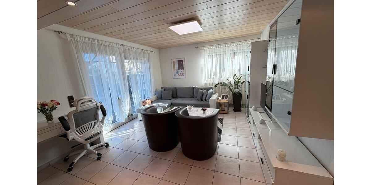 Erdgeschoßwohnung Leonberg - 3.5 Zimmer, 80 m&sup2;, 375.000&euro; | Angebot:25409085