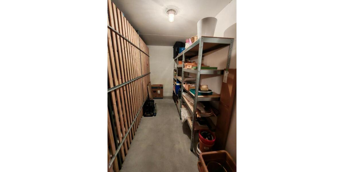 Etagenwohnung Esslingen am Neckar Hegensberg - 4 Zimmer, 90 m&sup2;, 1.270&euro; | Angebot:26477368