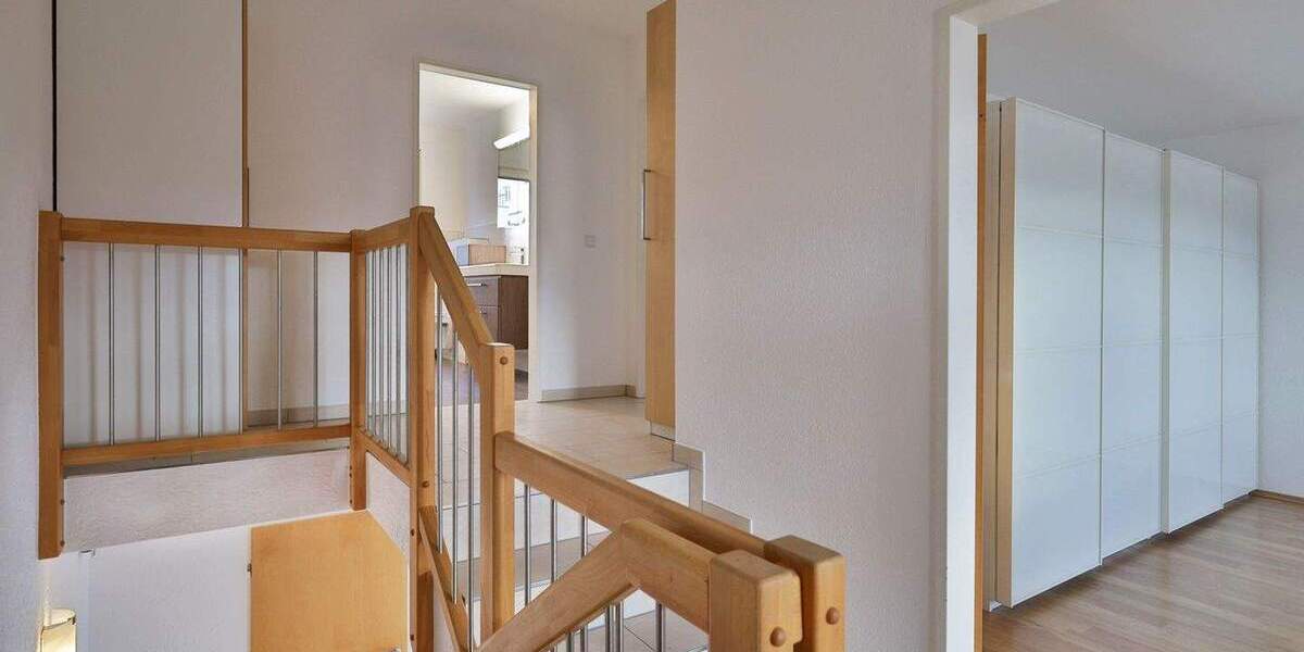 Doppelhaushälfte Weissach - 6 Zimmer, 160 m&sup2;, 595.000&euro; | Angebot:25771593