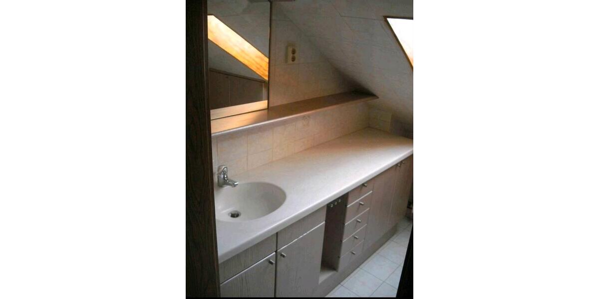 Dachgeschoßwohnung Eberdingen - 3.5 Zimmer, 64 m&sup2;, 640&euro; | Angebot:25993654