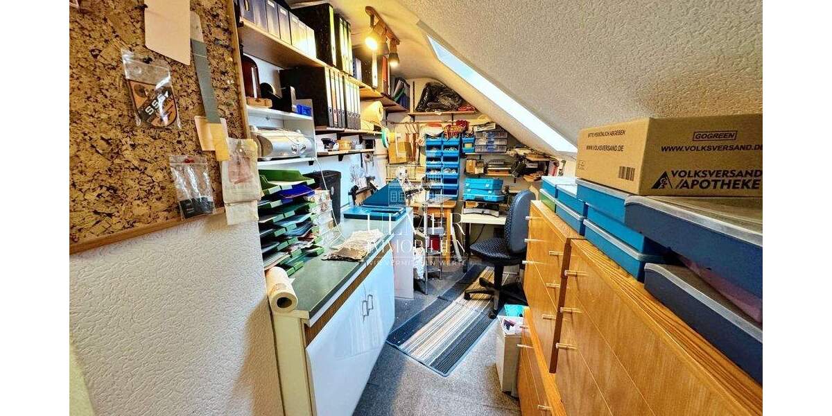 Einfamilienhaus Böblingen - 8 Zimmer, 153 m&sup2;, 629.000&euro; | Angebot:25824460