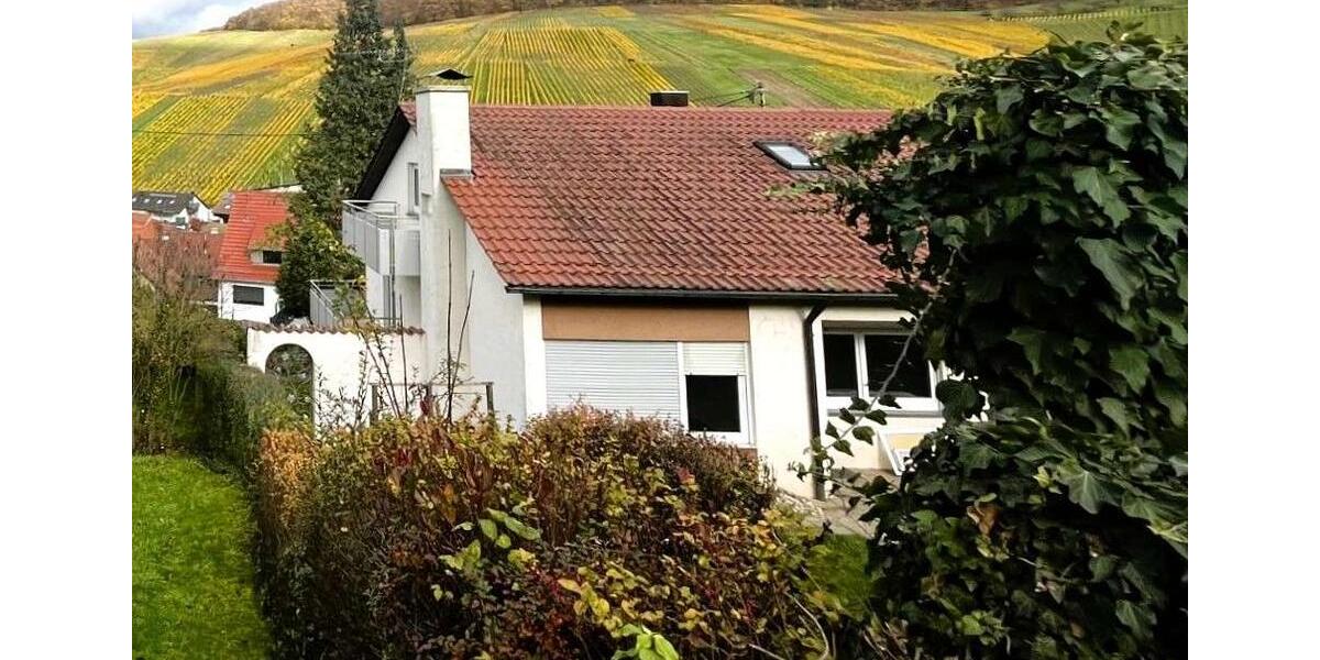 Etagenwohnung Weinstadt - 3.5 Zimmer, 112 m&sup2;, 1.450&euro; | Angebot:26182206