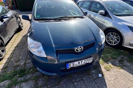 Toyota Auris 65.000 km 5.299 &euro; Plochingen 73207