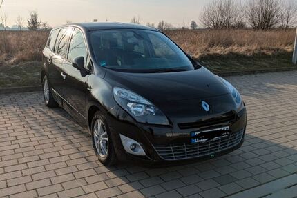 Renault Grand Scenic 123.000 km 5.600 &euro; Zaberfeld Michelbach 74374