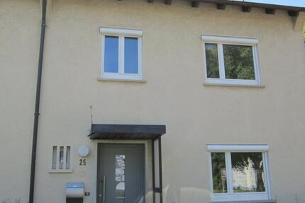 Haus Heilbronn Böckingen - 6 Zimmer, 110 m&sup2;, 1.670&euro; | Angebot:25658807