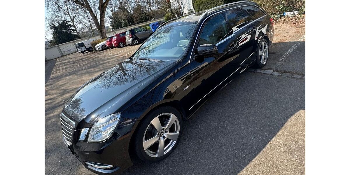 Mercedes-Benz E 200 190.000 km 7.900 &euro; Altbach 73776