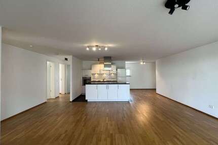 Wohnung Böblingen - 4 Zimmer, 126 m&sup2;, 620.000&euro; | Angebot:26986413