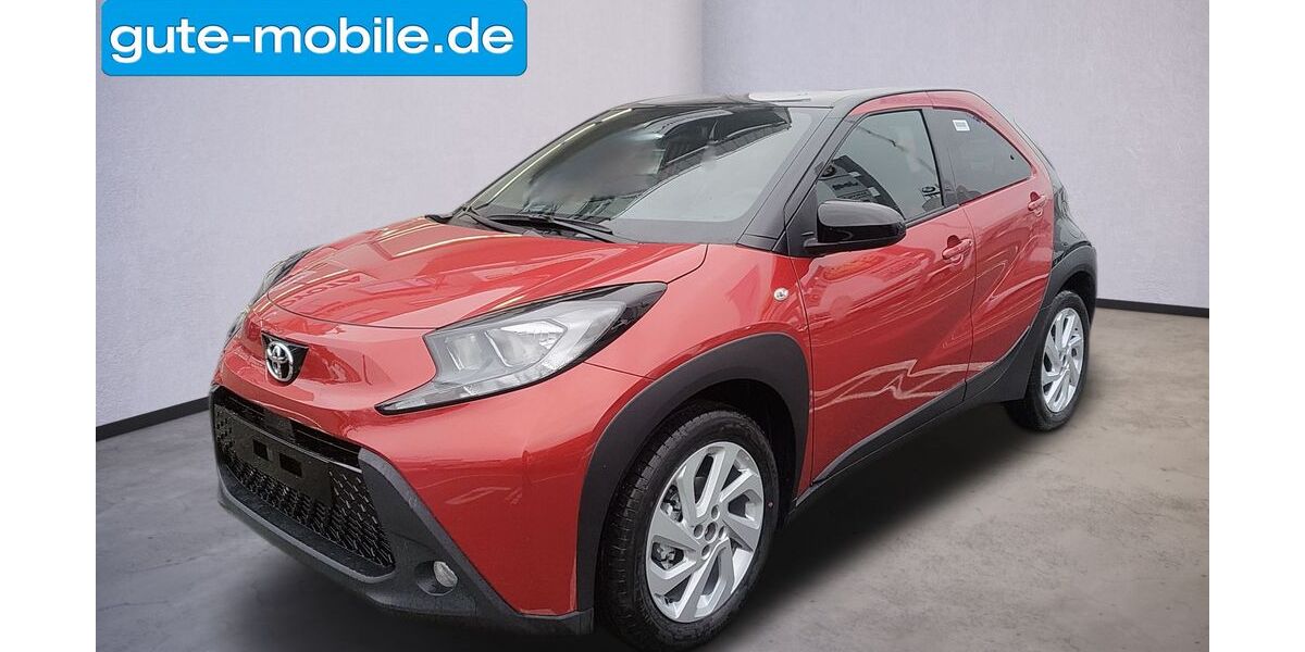 Toyota Aygo (X) 19.500 km 12.990 &euro; Leonberg 71229