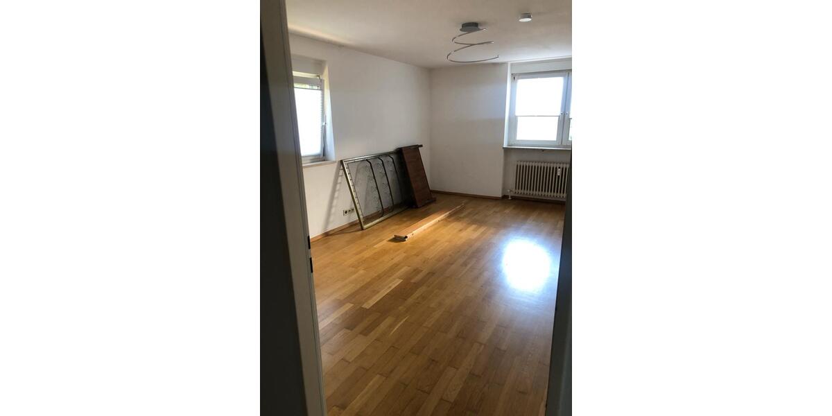 Etagenwohnung Böblingen - 1 Zimmer, 30 m&sup2;, 550&euro; | Angebot:25373031