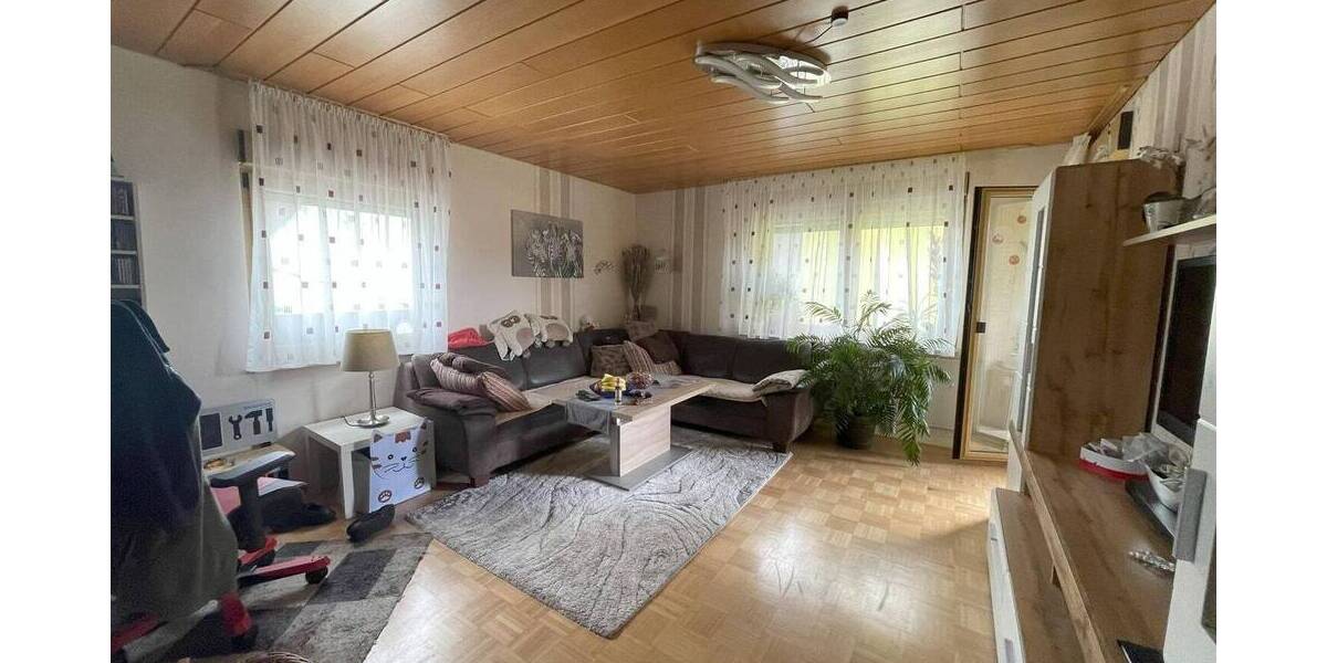 Einfamilienhaus Gemmrigheim - 8 Zimmer, 158 m&sup2;, 349.000&euro; | Angebot:25781230