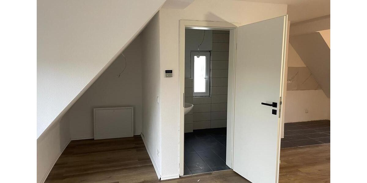 Dachgeschoßwohnung Ludwigsburg Eglosheim - 1 Zimmer, 42 m&sup2;, 850&euro; | Angebot:27534852
